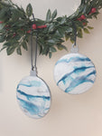 Set of 2 baubles | Blue | Free delivery